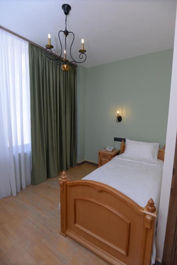 Old Avenue Hotel Gyumri Bagian luar foto