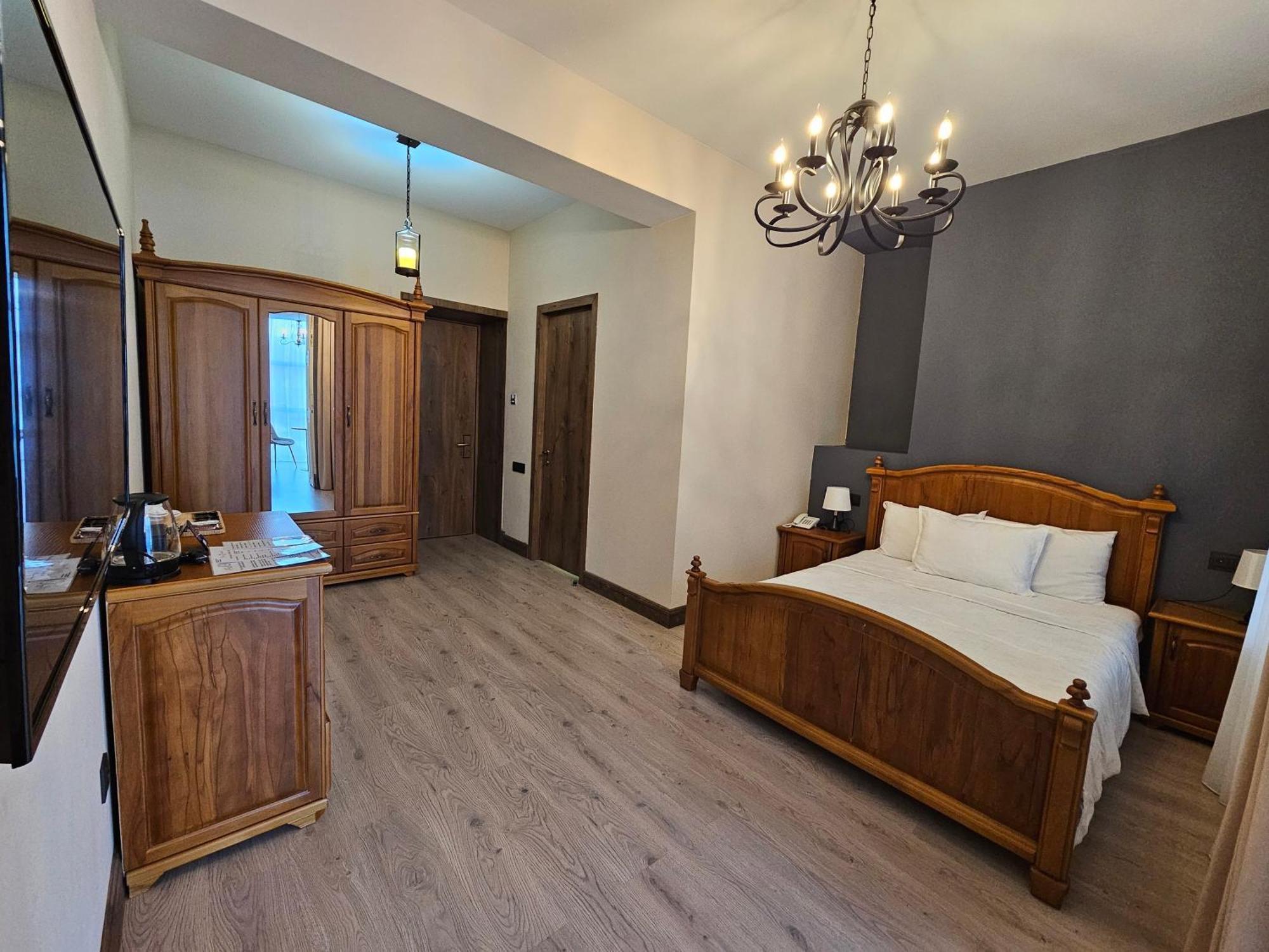 Old Avenue Hotel Gyumri Bagian luar foto