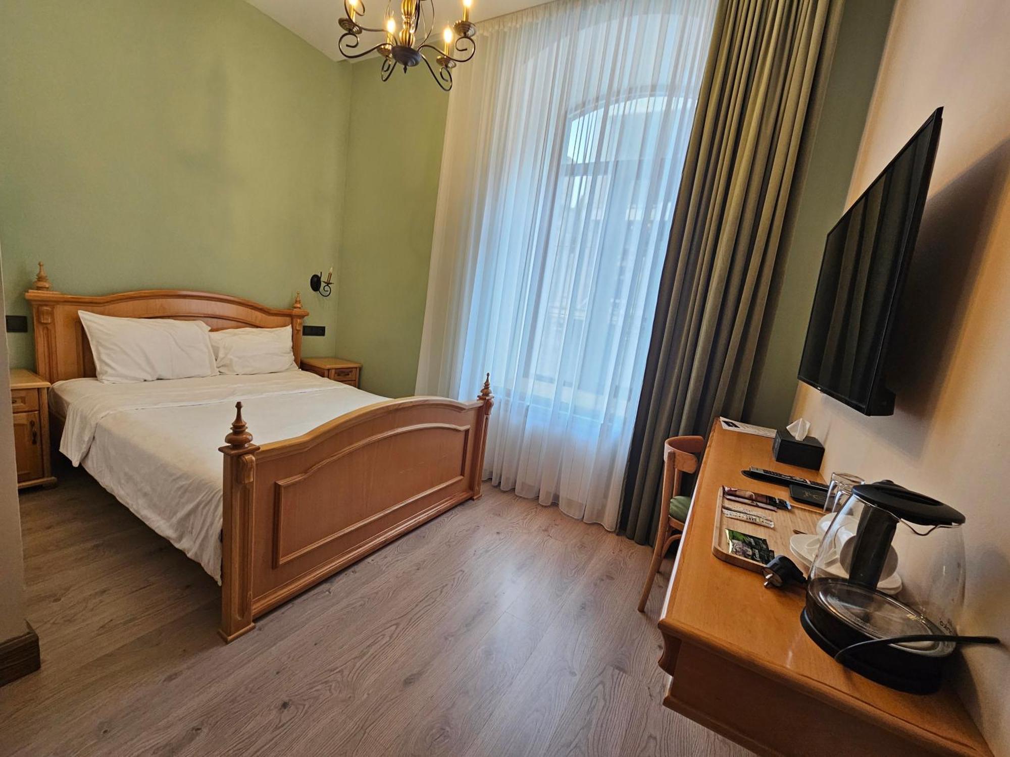 Old Avenue Hotel Gyumri Bagian luar foto
